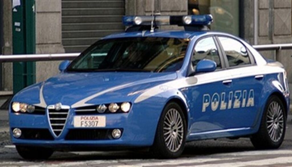 aggredisce poliziotti a Centocelle