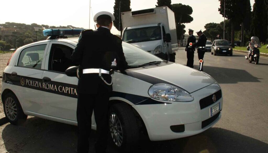 provocano tre incidenti provocano tre incidenti