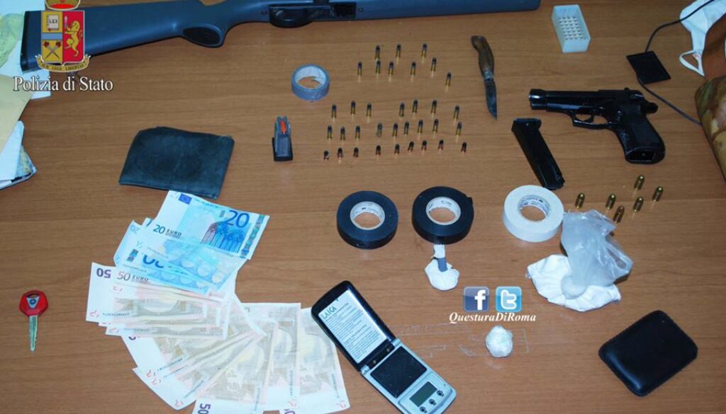 Spacciatore e appassionato di fucili e pistole ad Anzio