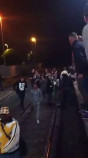 Treno della Roma-Lido si rompe a Casal Bernocchi
