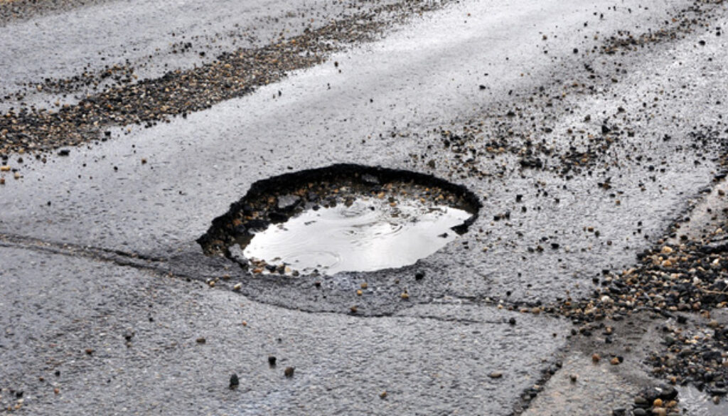 buche strade roma
