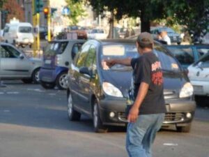 parcheggiatori abusivi