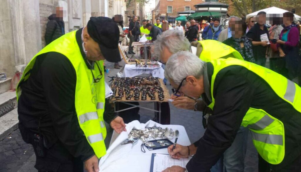 venditori abusivi di trastevere 2