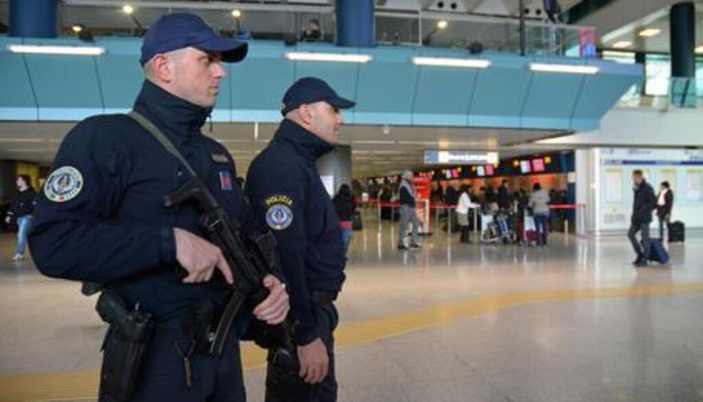 Terrorismo: controlli liste passeggeri Paesi a rischio Terrorismo: controlli liste passeggeri Paesi a rischio