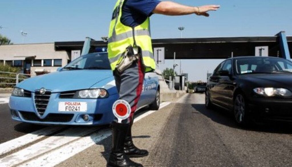 Controlli al casello di Roma Sud