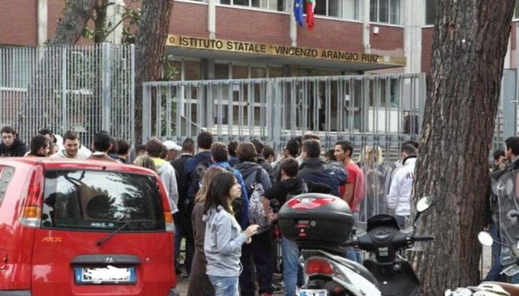Falso allarme bomba all'Istituto Ruiz all'Eur