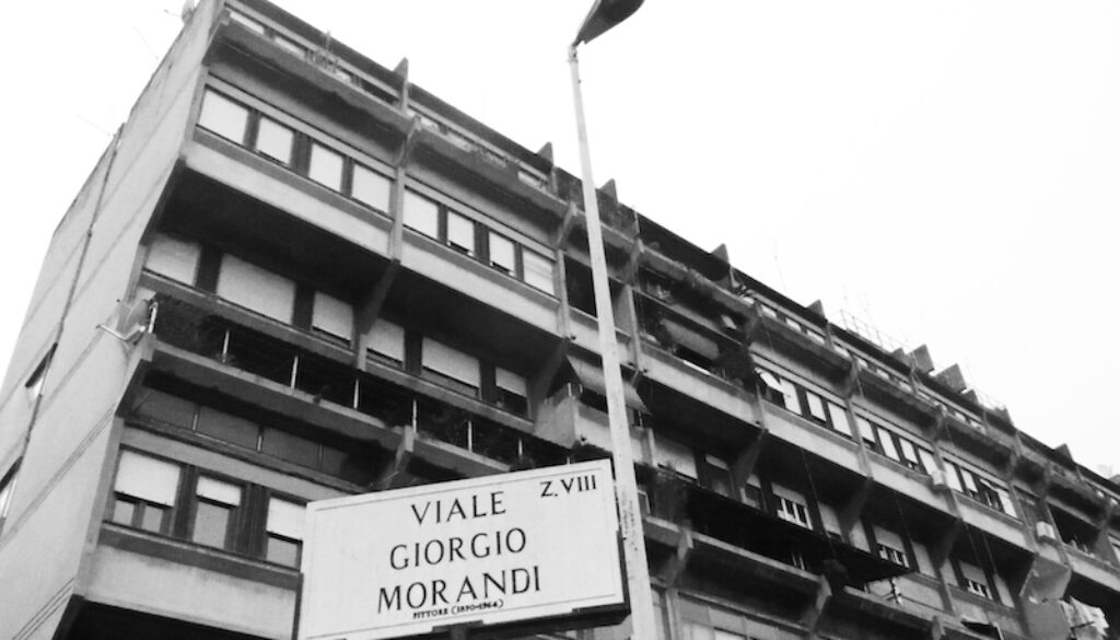 Nascondeva hashish in borsa a Tor Sapienza