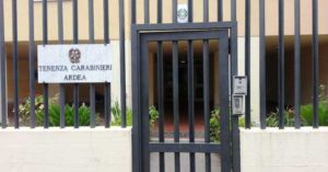 Scoperta un'officina con pezzi di furgoni rubati a Tor San Lorenzo