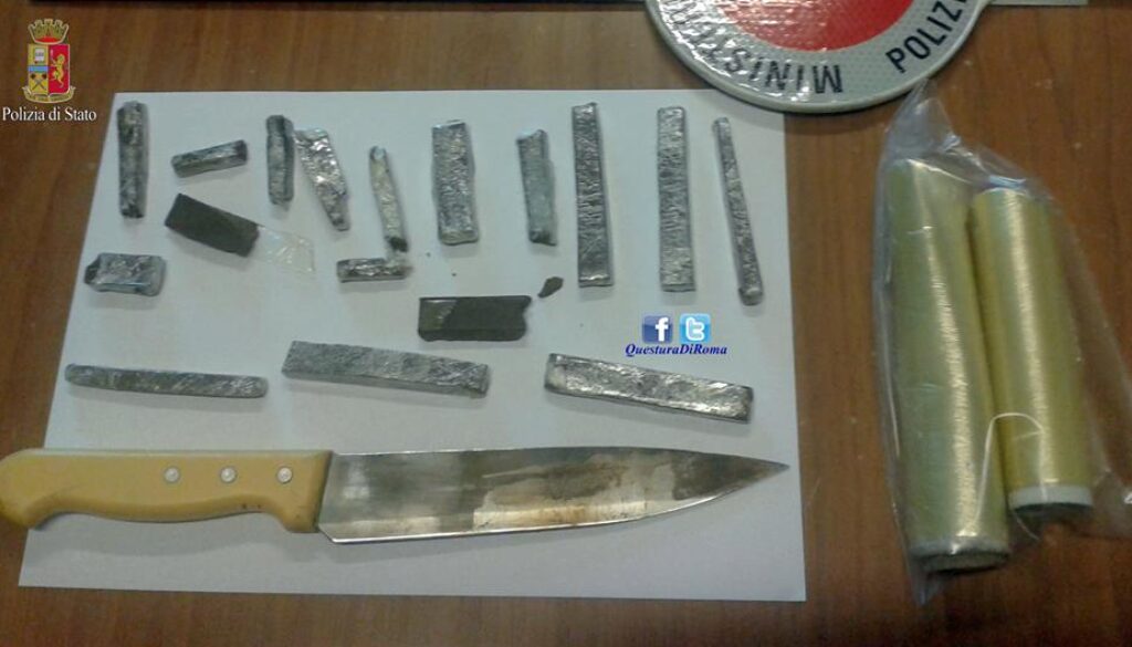 Sotterrano la droga in ex area industriale all'Ostiense