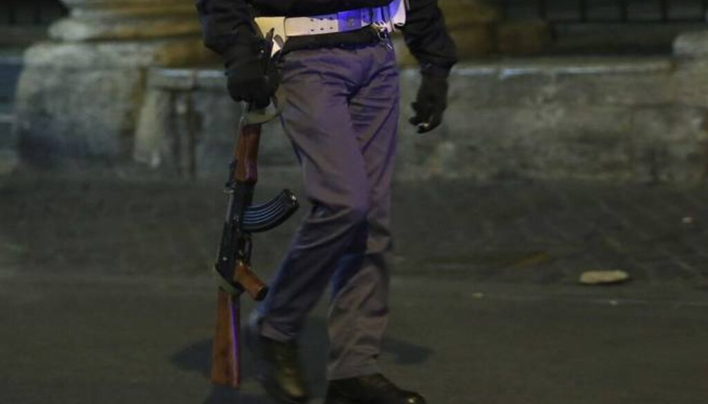 Trovati tre kalashnikov