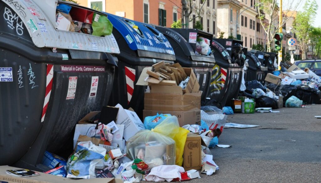 rifiuti-roma-ama1