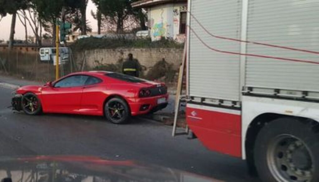 1448667_ferrari