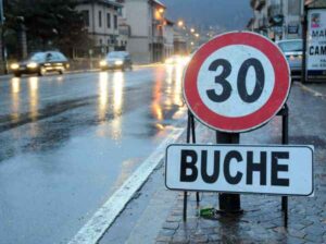 Anas basta buche sulle strade