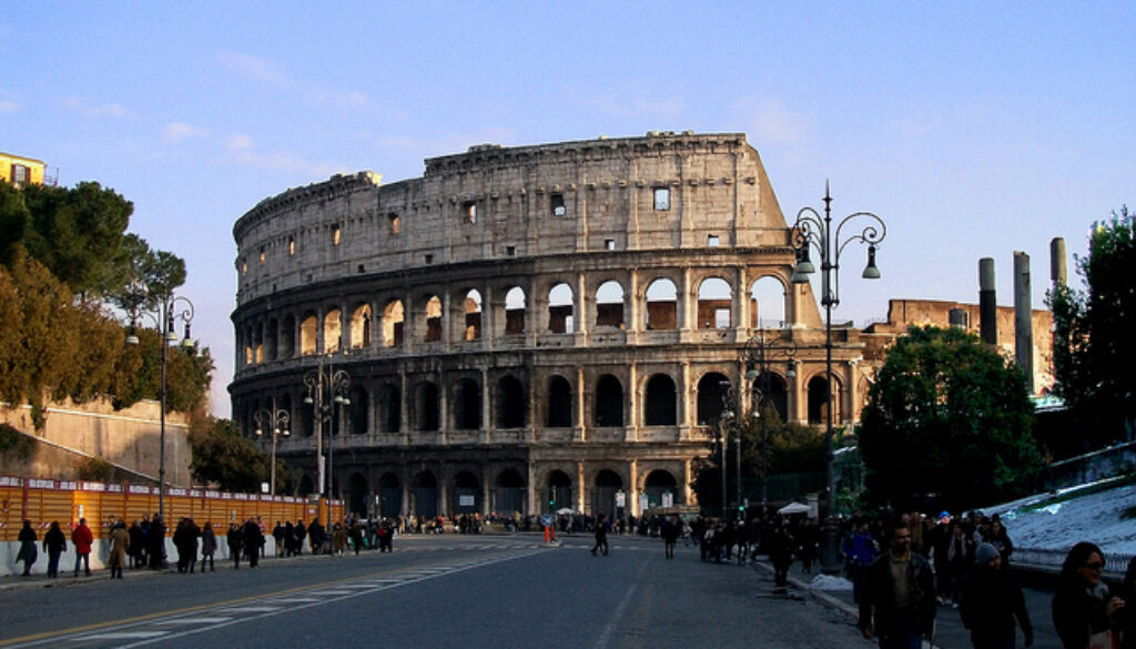 Via dei Fori Imperiali pedonale