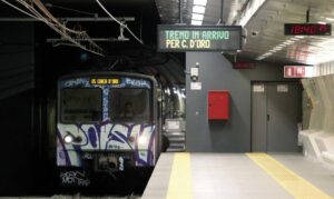http://images.roma.corriereobjects.it/media/foto/2012/08/20/metrob1ansa.jpg?v=20120820103909