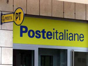 rapina-con-un-coltello-le-Poste-di-via-Arenula