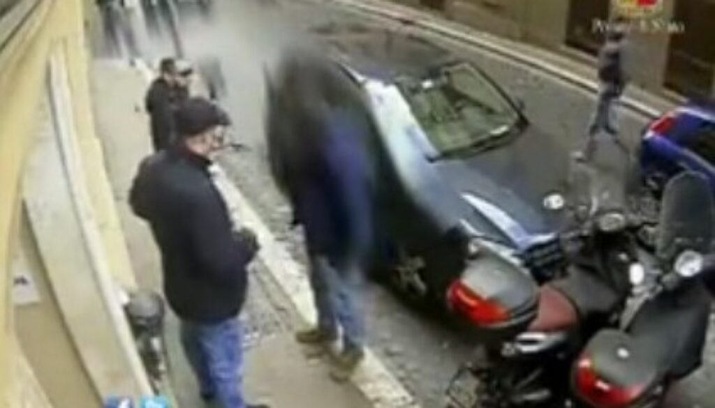 Finti poliziotti a via Sistina
