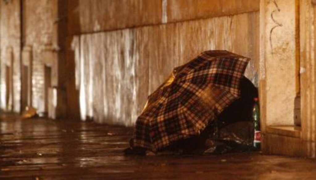Senza tetto SOS freddo Roma Senza tetto SOS freddo Roma