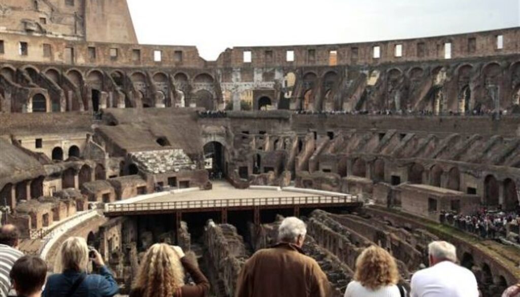 Colosseo-dallinterno
