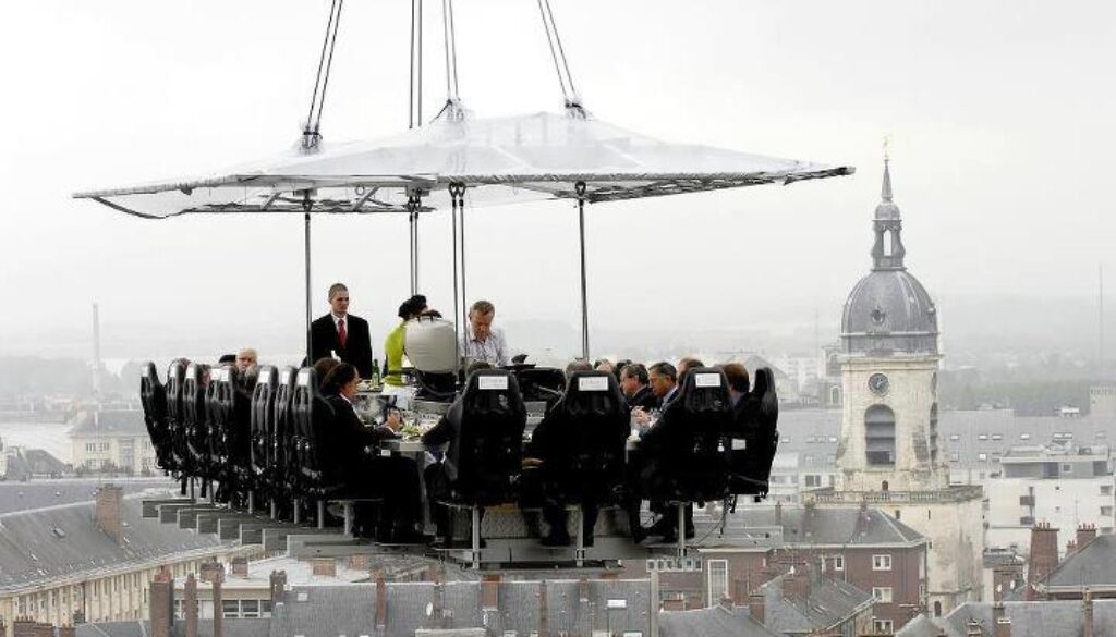 Dinner-In-The-Sky-Romania