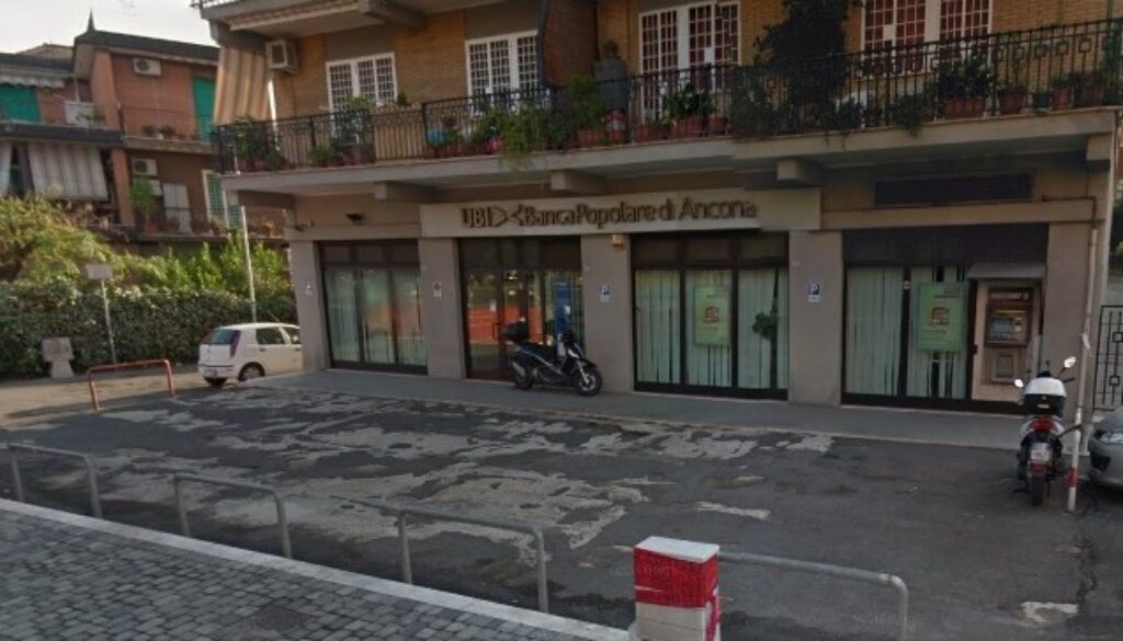 rapina spaccata Fonte Nuova