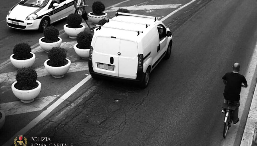 Accumula 80 mila euro di multe con 4 auto Accumula 80 mila euro di multe con 4 auto