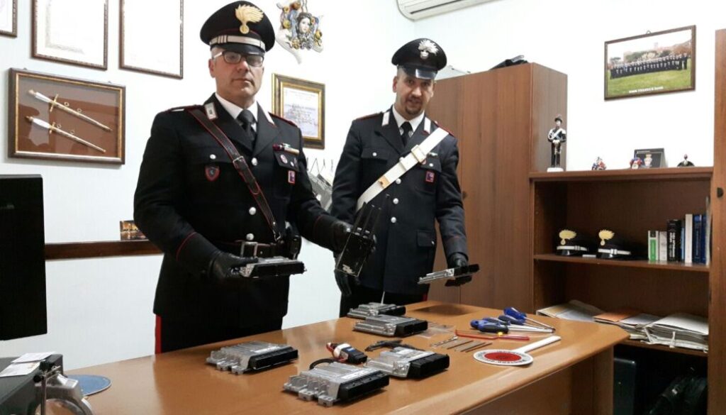 Apparecchiature sofisticate per rubare le auto al Foro Italico