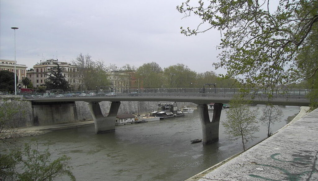 Chiusura notturna del Ponte Nenni Chiusura notturna del Ponte Nenni