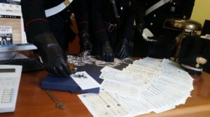 Derubano un uomo anziano e malato a Castel Gandolfo Derubano un uomo anziano e malato a Castel Gandolfo