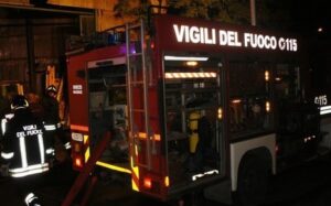 Incendio in autofficina ad Anzio