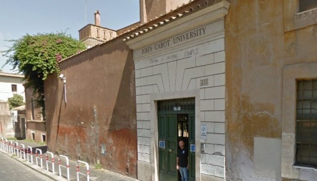 Incendio nell'Università John Cabot Incendio nell'Università John Cabot