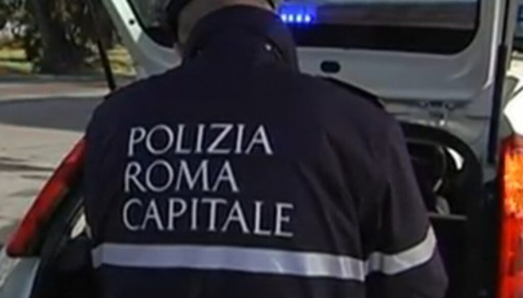 Incidente tra auto e moto a Mezzocammino Incidente tra auto e moto a Mezzocammino