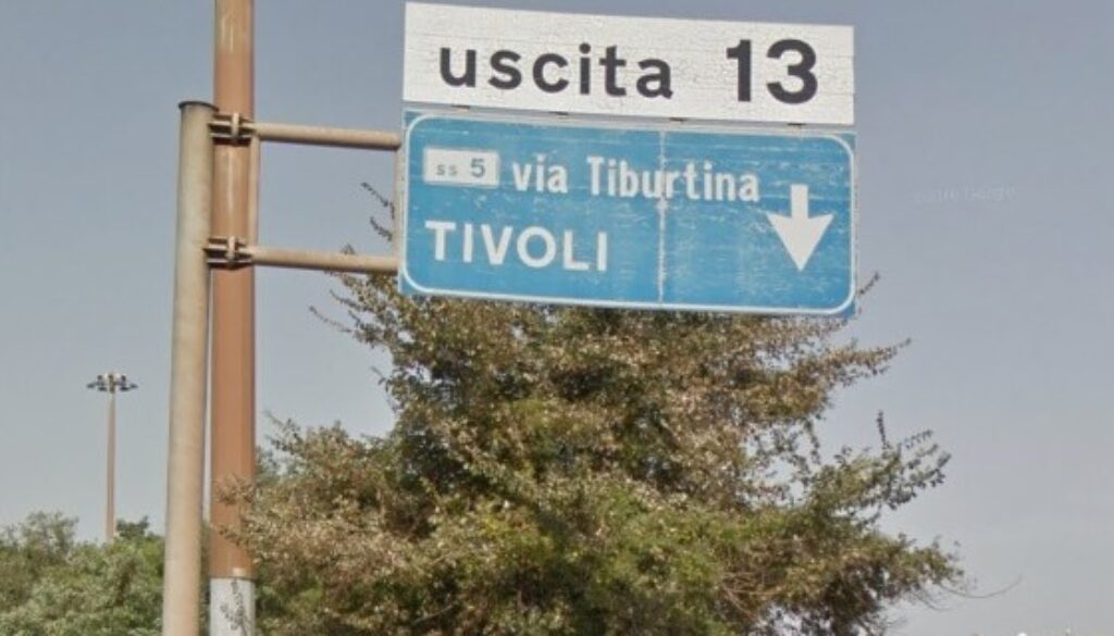 Incidente tra auto e moto sul GRA