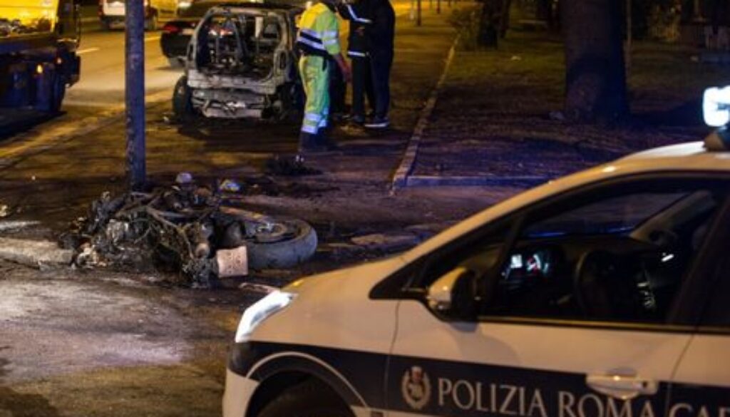 Motociclista ustionato sulla Colombo