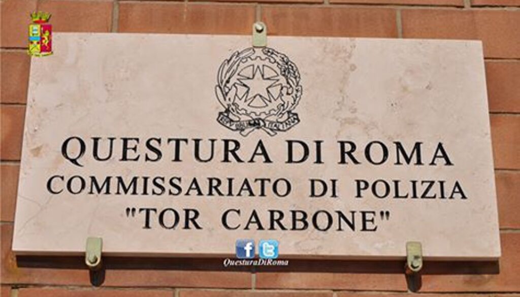Tenta di rapinare un centro estetico a Tor Carbone