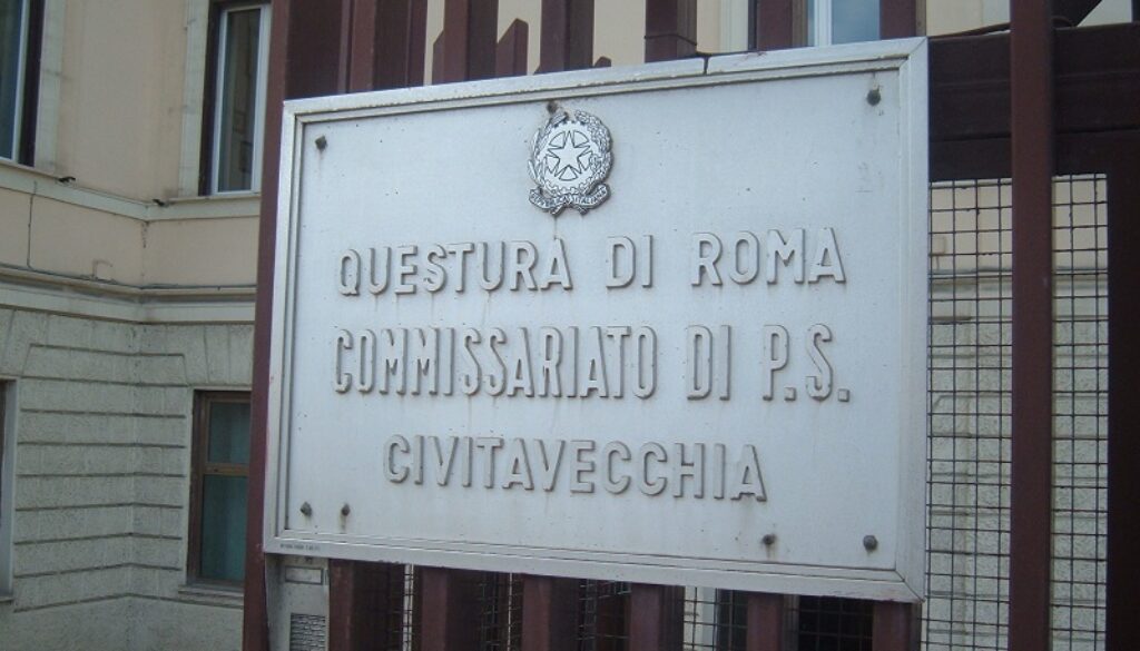 Tentano di rapinare una tabaccheria a Civitavecchia