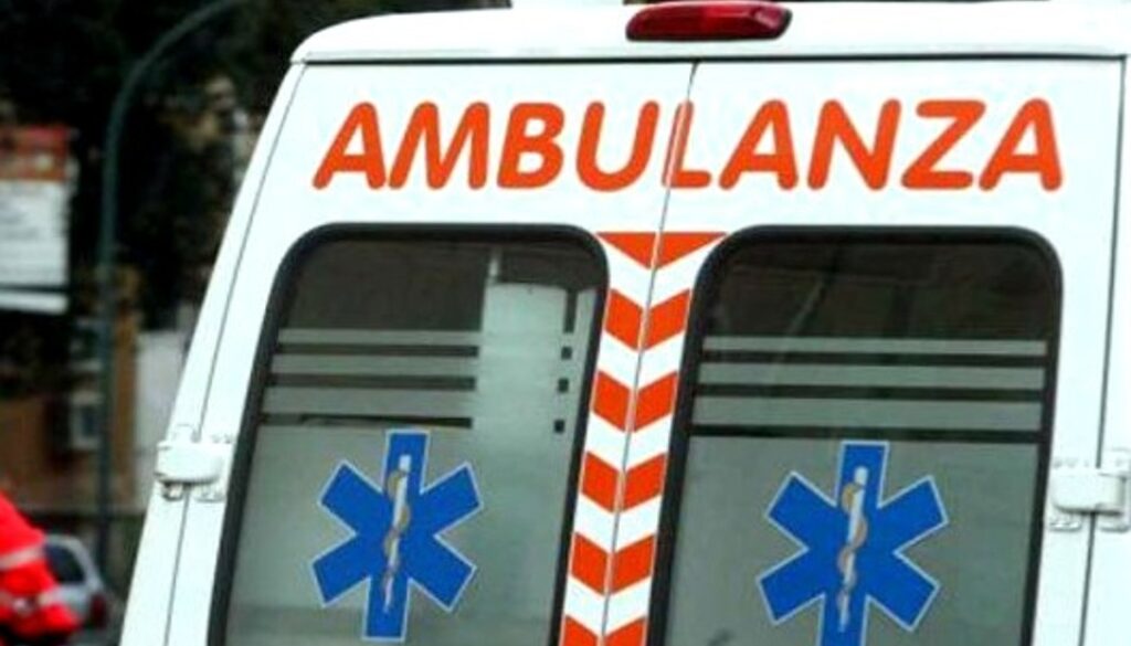 Si getta dal terrazzo condominiale all'Ostiense, morto 45 enne