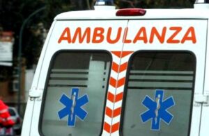 Si getta dal terrazzo condominiale all'Ostiense, morto 45 enne