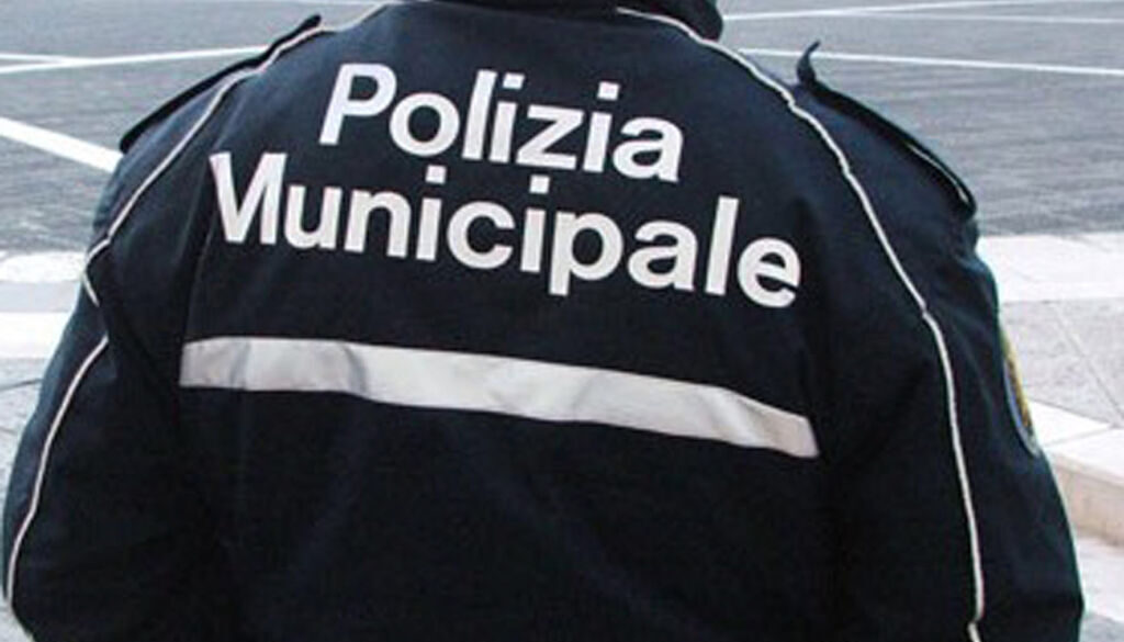 Aggredisce vigilessa nel traffico all'Aurelio