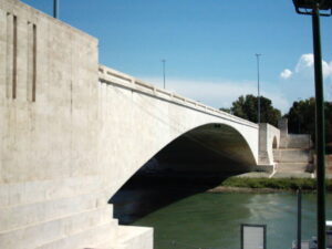 Cadavere nel Tevere Cadavere nel Tevere