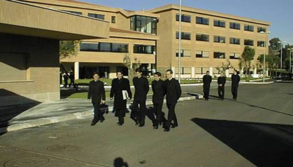 Corso per diventare esorcisti all'Aurelio