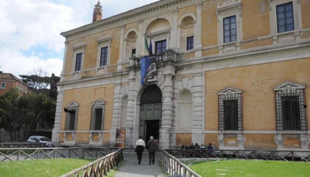 Ori rubati nel Museo Etrusco di Villa Giulia