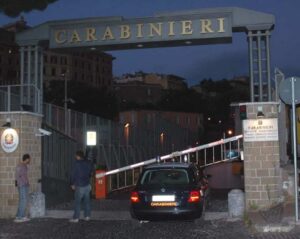 Rapinò e sequestrò un 93 enne a Frascati