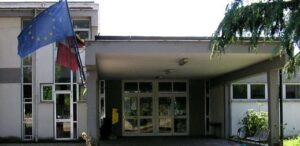 Ruba di notte in una scuola a Spinaceto Ruba di notte in una scuola a Spinaceto