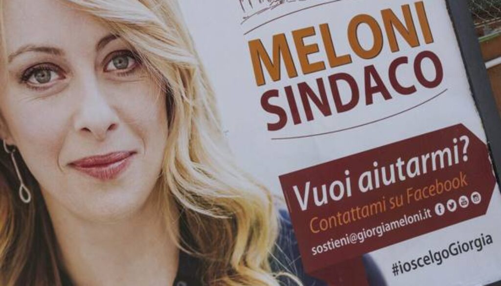 Rubano in una sede elettorale di Giorgia Meloni