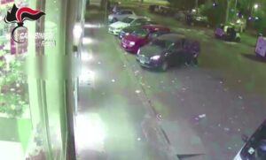Rubava nelle auto senza lasciare un graffio