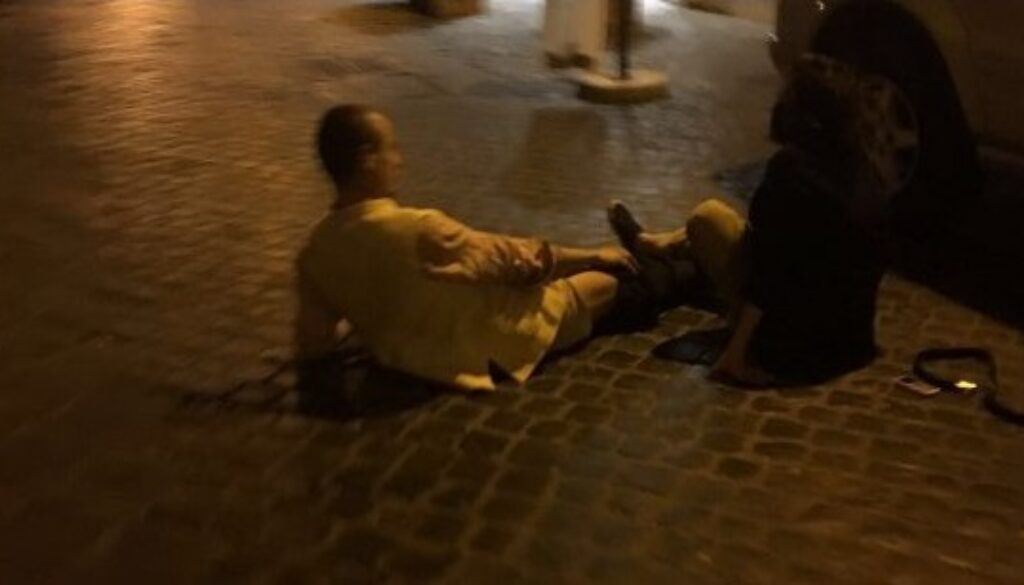 Sesso in strada a via Margutta