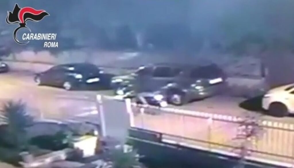 Spara contro una casa ad Anzio