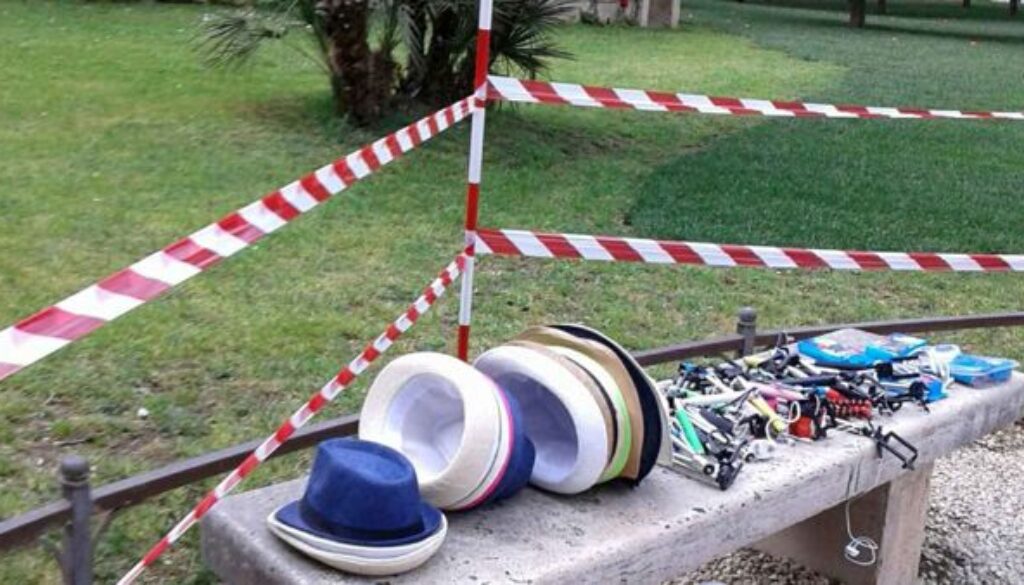 Venditori abusivi al Giardino degli Aranci