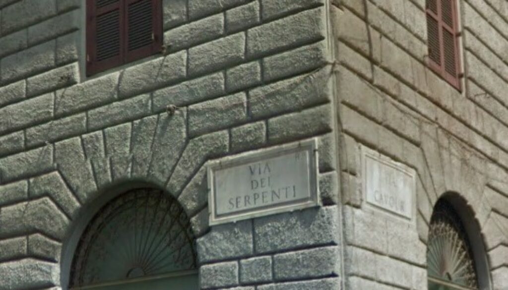 Via dei Serpenti
